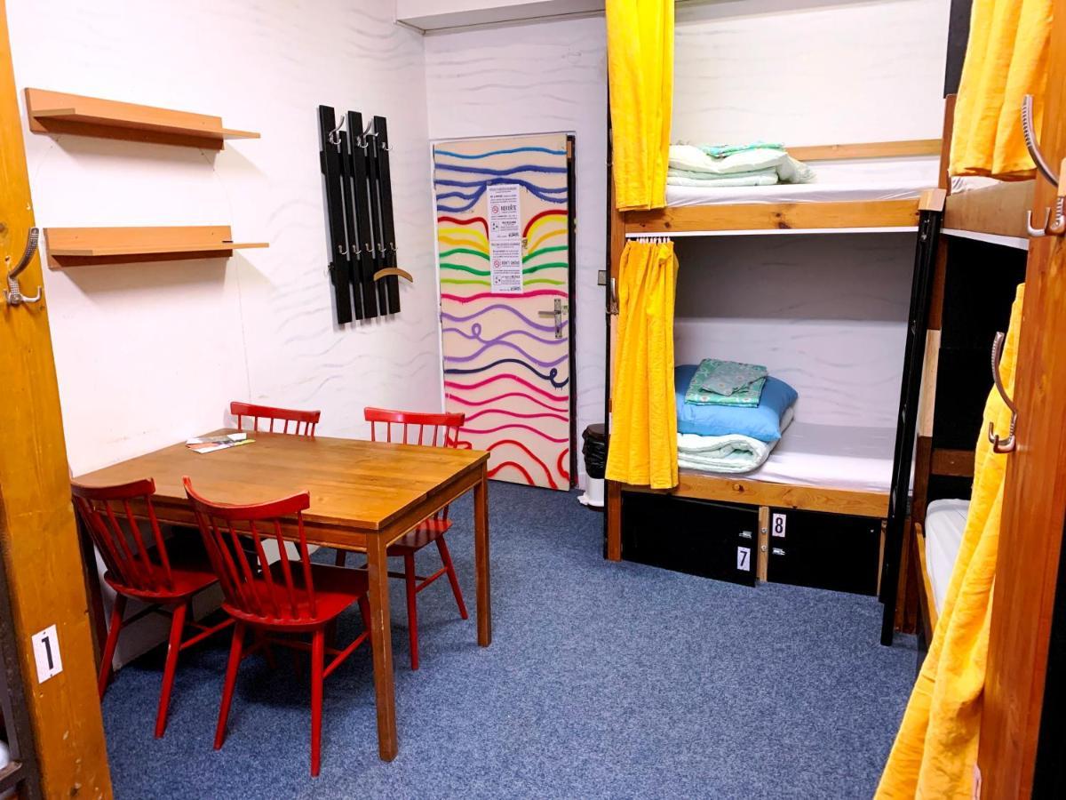 פק פוד סנז'קו Hostel Klondike מראה חיצוני תמונה