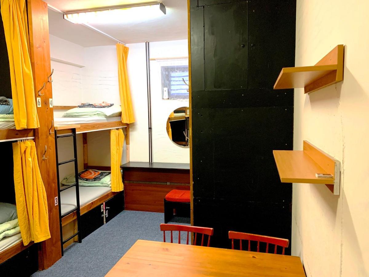 פק פוד סנז'קו Hostel Klondike מראה חיצוני תמונה