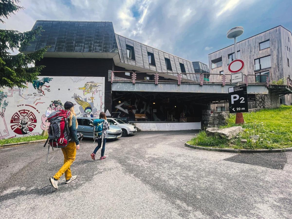 פק פוד סנז'קו Hostel Klondike מראה חיצוני תמונה
