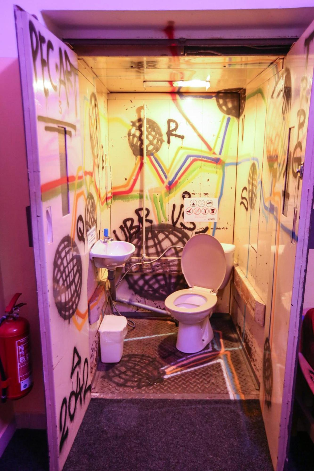 פק פוד סנז'קו Hostel Klondike מראה חיצוני תמונה
