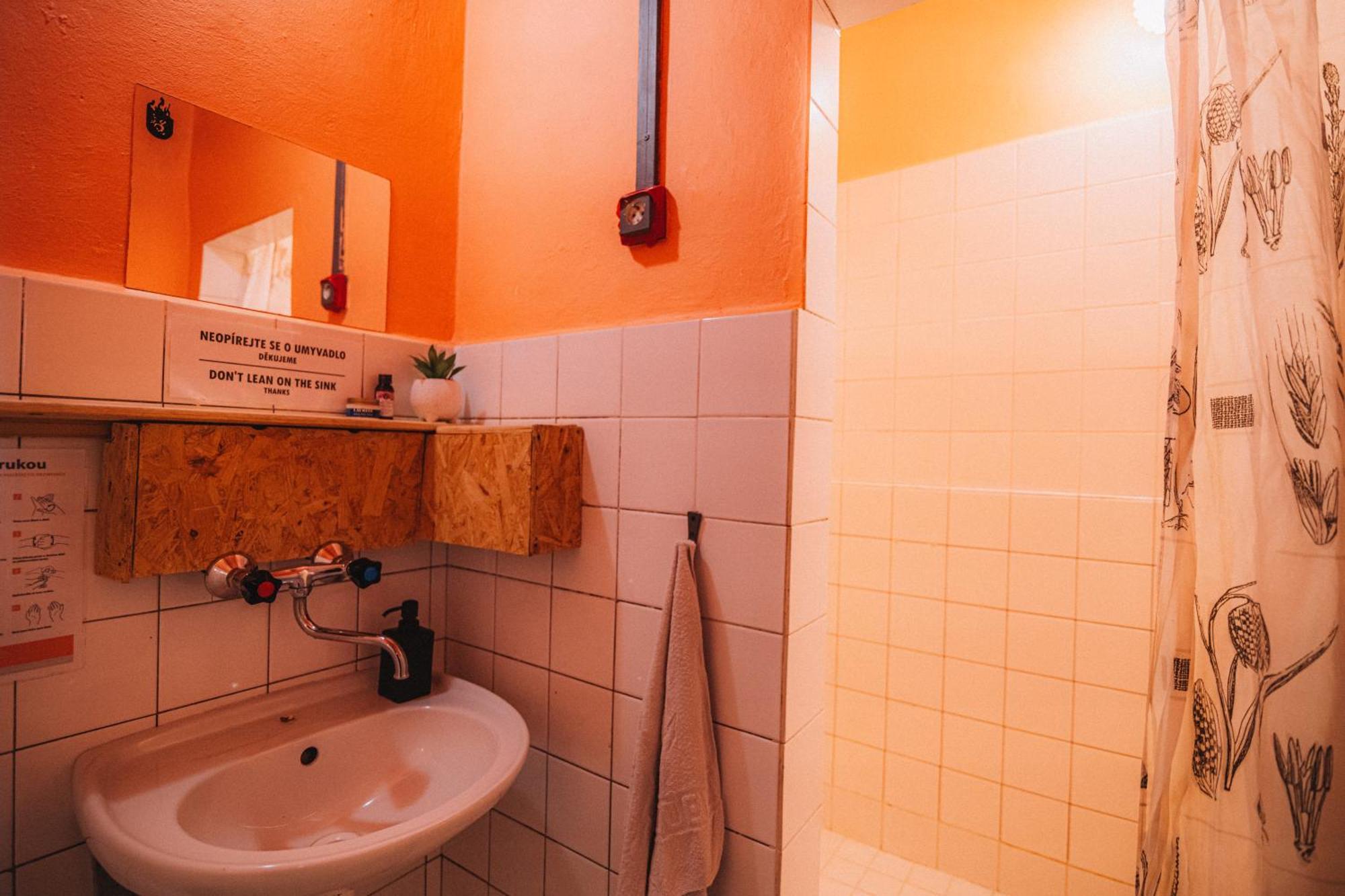 פק פוד סנז'קו Hostel Klondike מראה חיצוני תמונה