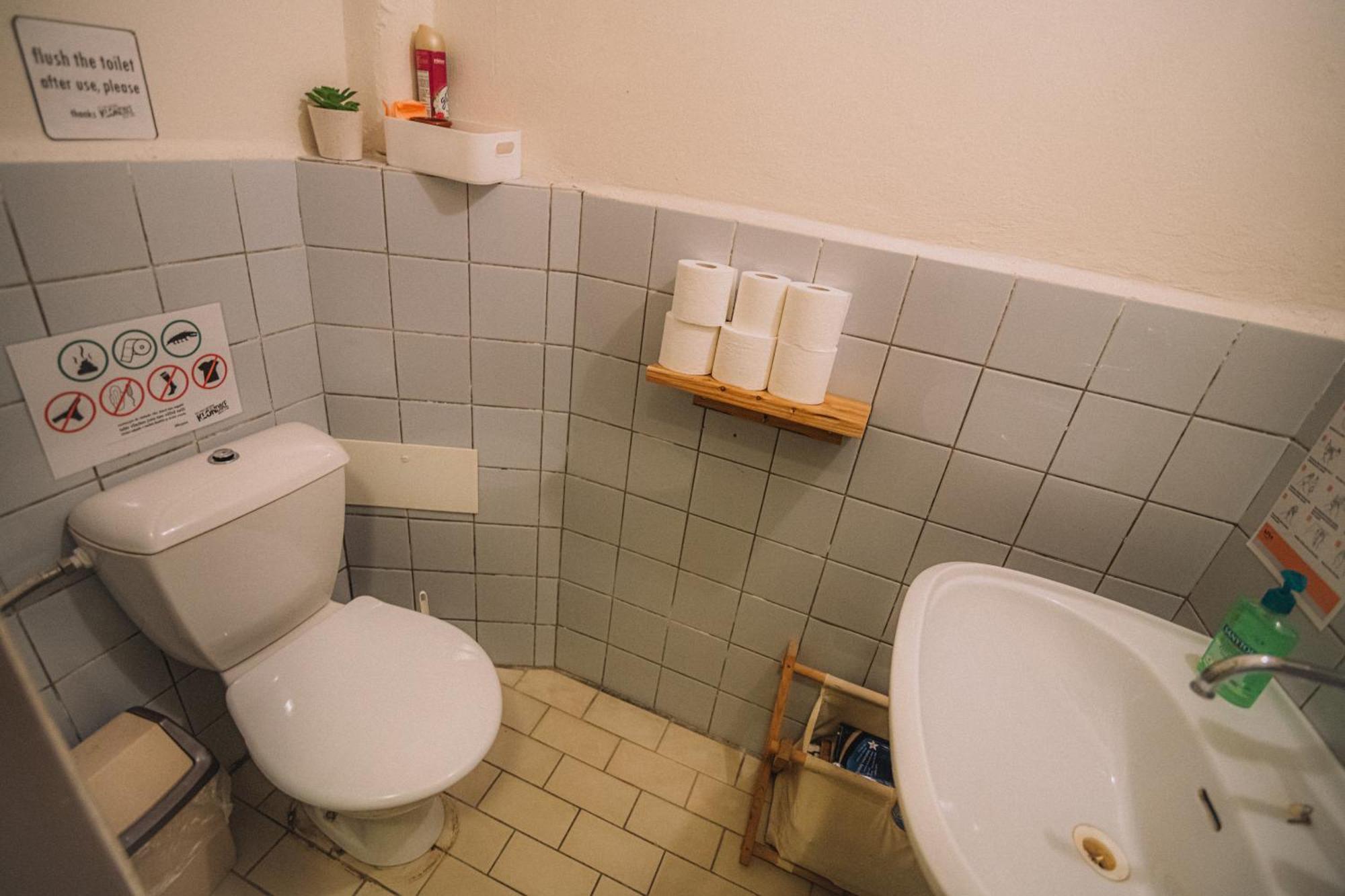 פק פוד סנז'קו Hostel Klondike מראה חיצוני תמונה