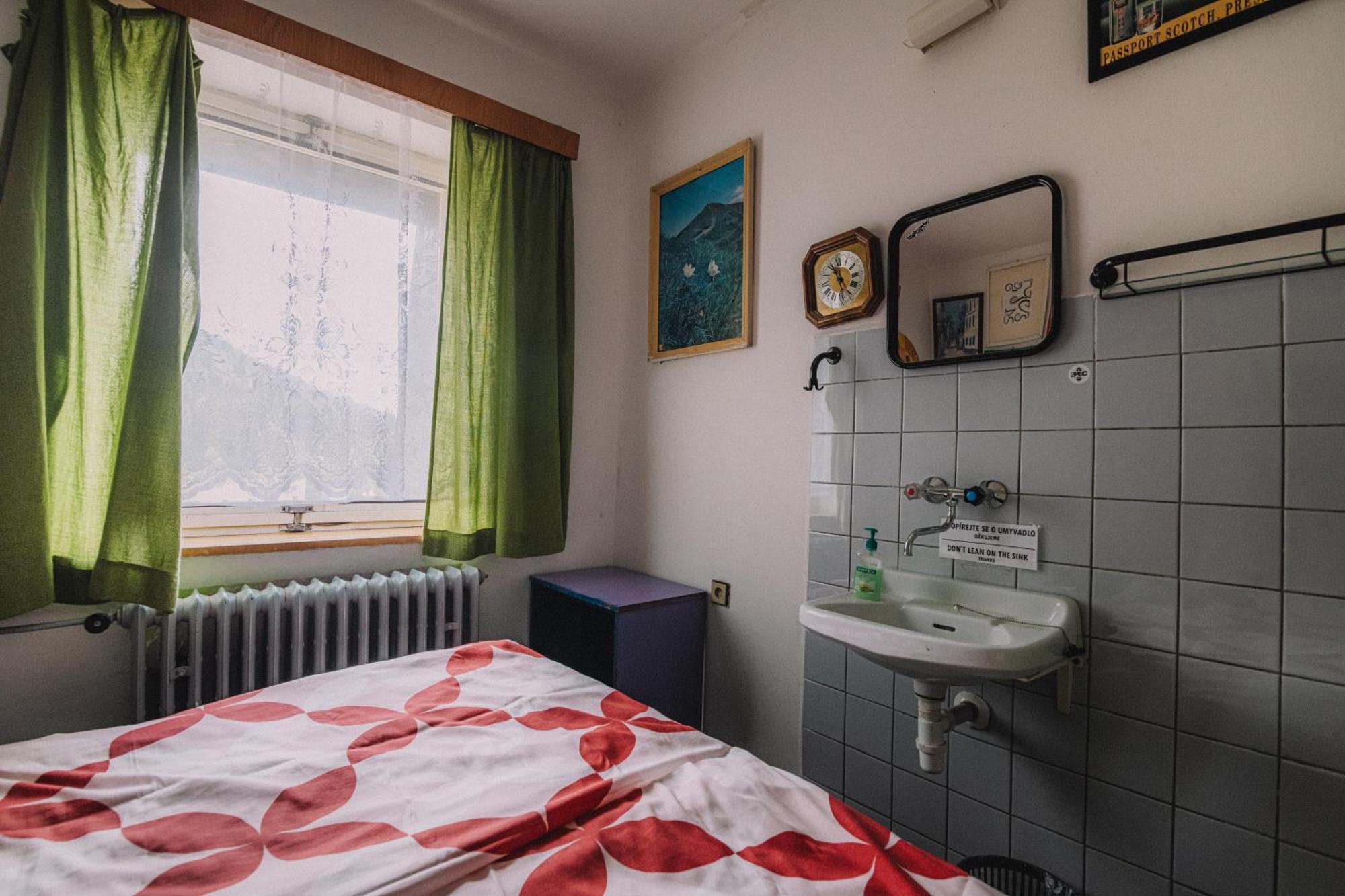 פק פוד סנז'קו Hostel Klondike מראה חיצוני תמונה