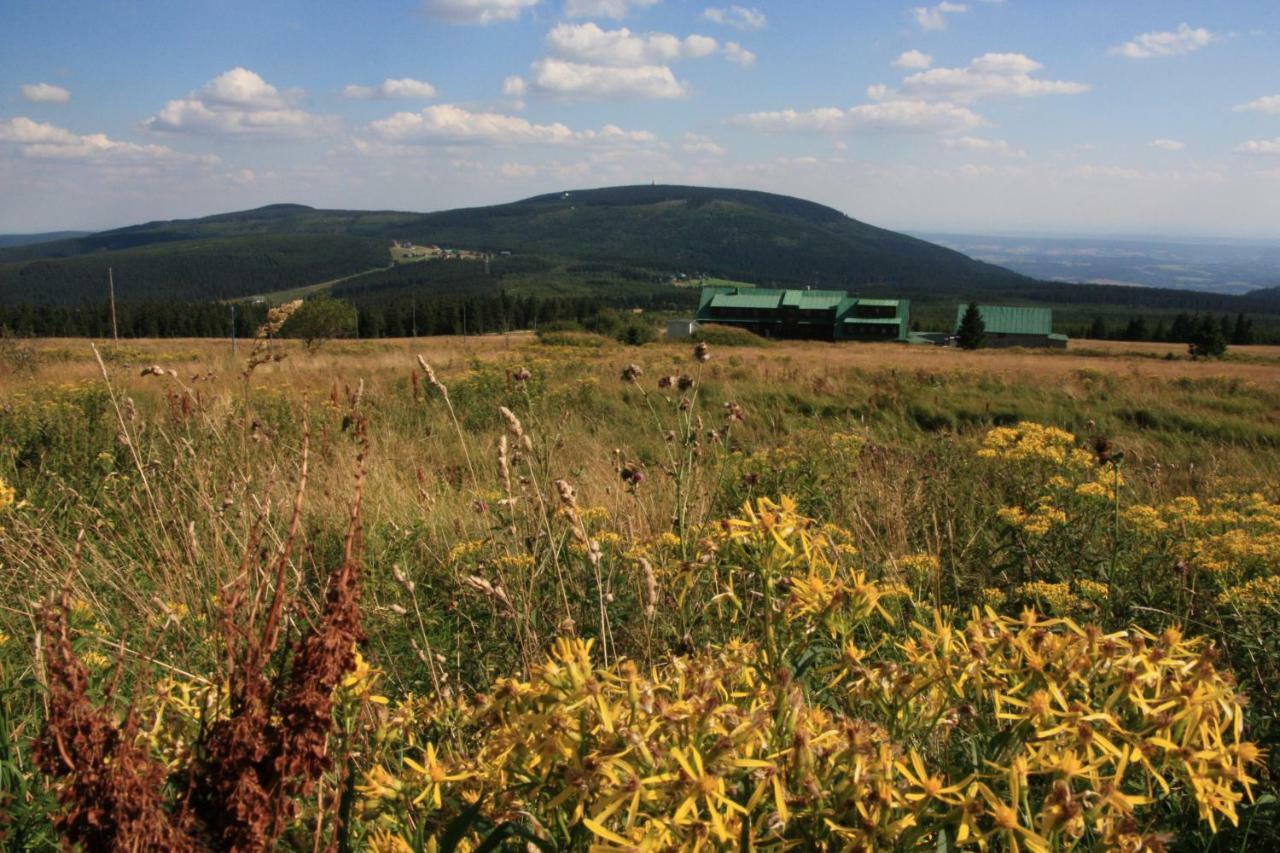 פק פוד סנז'קו Hostel Klondike מראה חיצוני תמונה